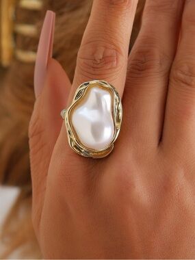 New listing! Gold and White Ring with Timeless Elegance